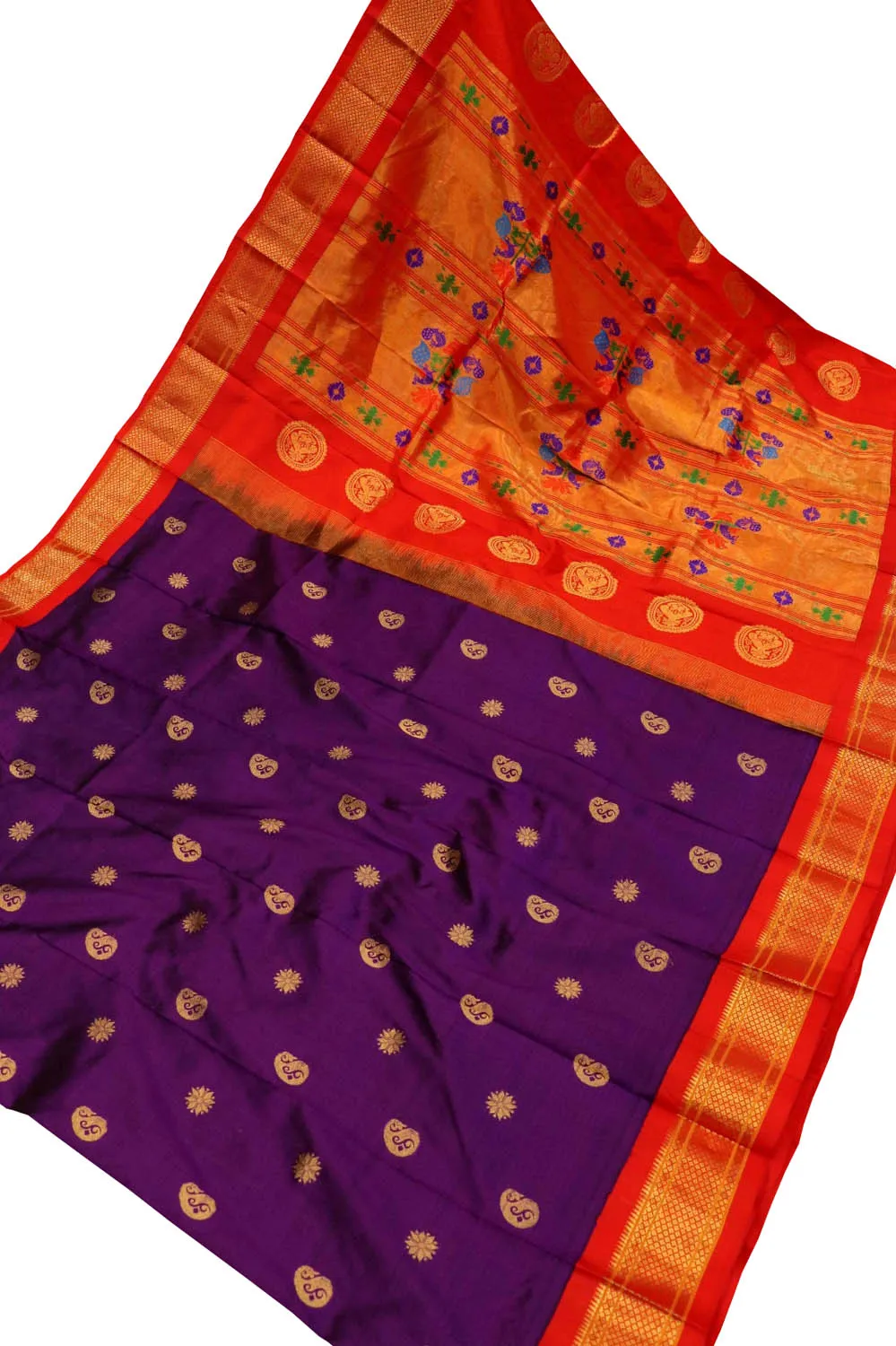 Elegant Purple Paithani Handloom Silk Saree: A Timeless Classic