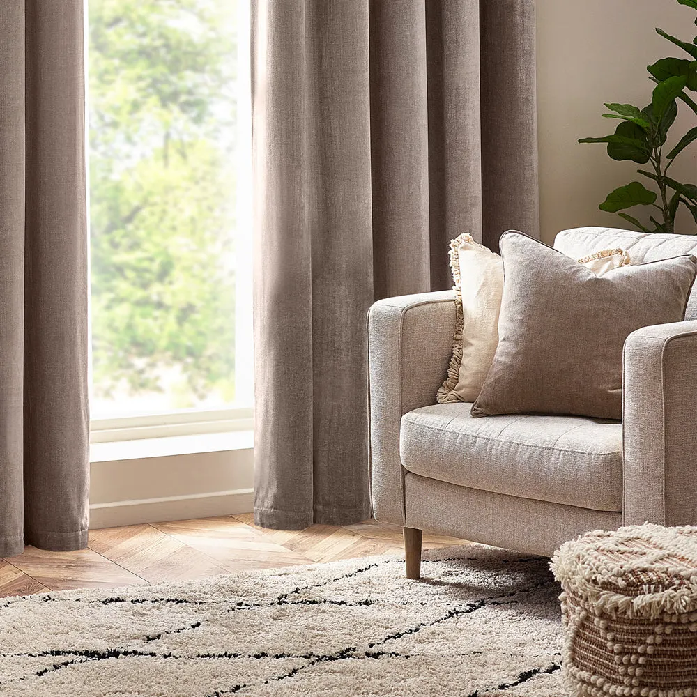 Heavy Chenille Piped Cushion Greige