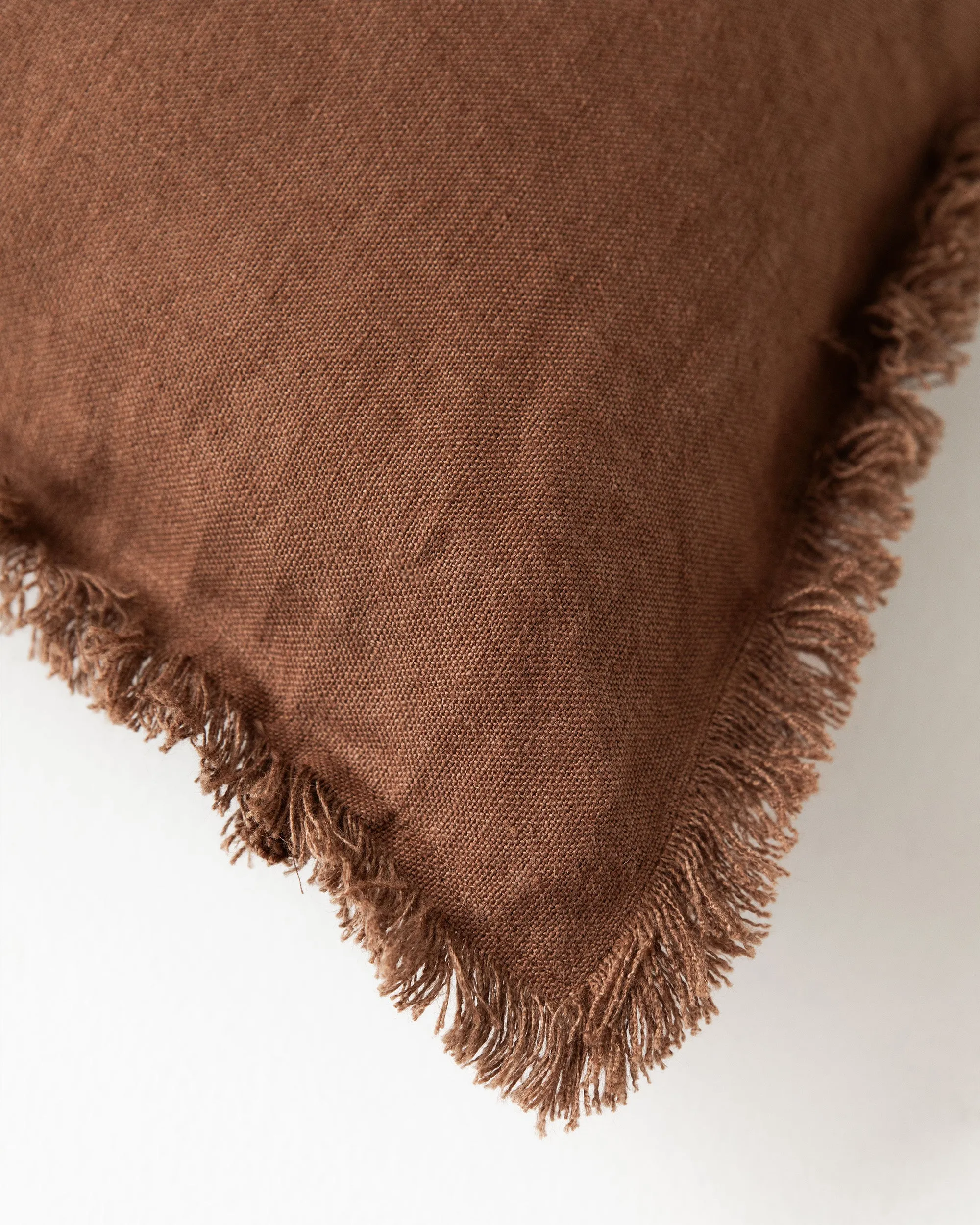 Heavyweight linen deco pillow in Chocolate brown