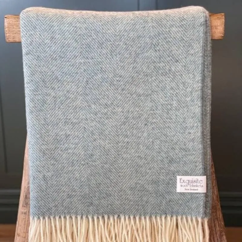 Herringbone Wool Throw 185x140cm in duckegg