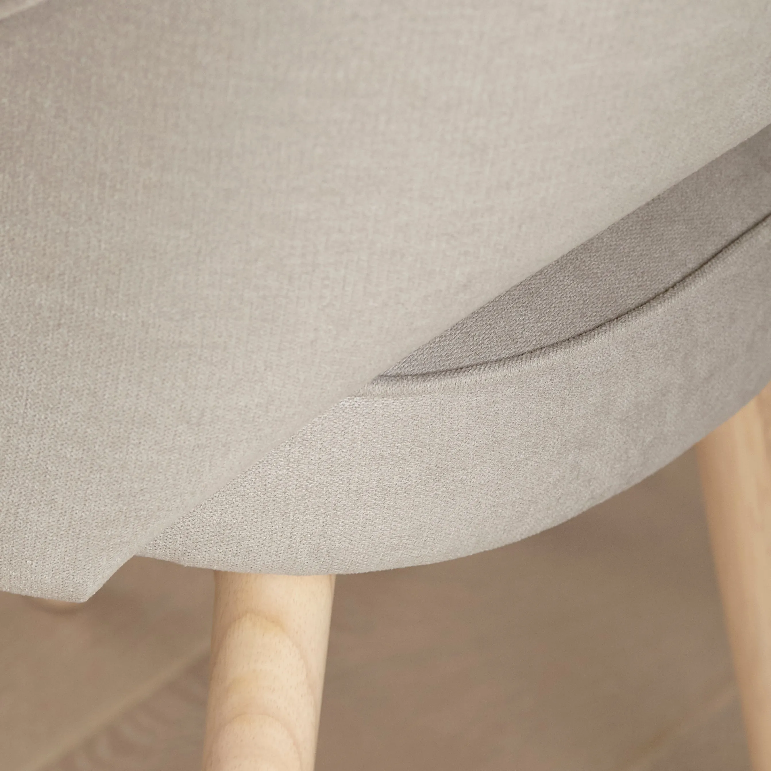 Outlet - Marilyn Dining Chairs - Set of 2 - Soft Beige with Whitewash Oak Legs