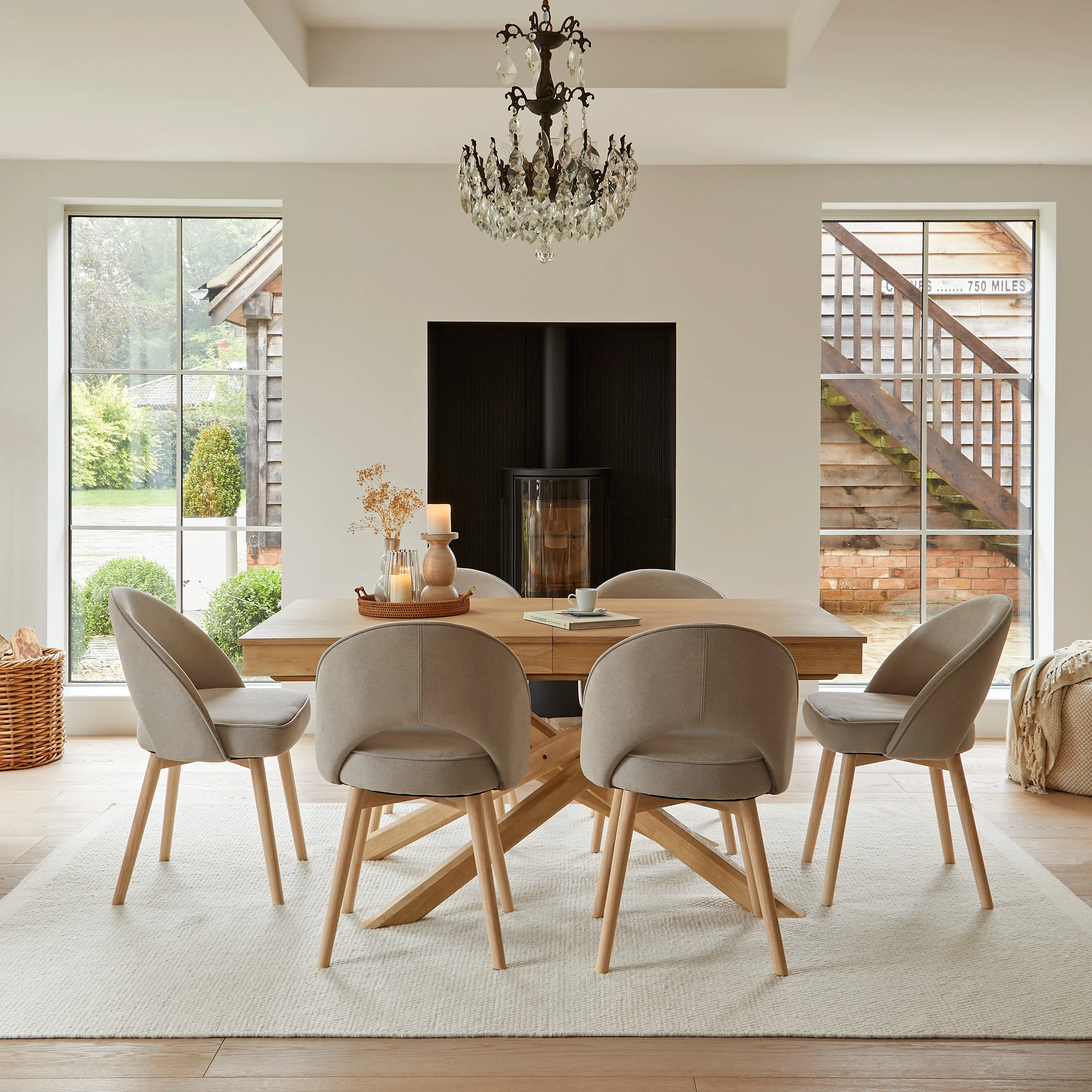 Outlet - Marilyn Dining Chairs - Set of 2 - Soft Beige with Whitewash Oak Legs